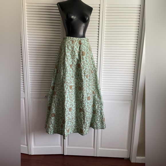 ✨💜 amazing skirt Indian wedding - Picture 2 of 9